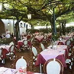 Ristorante Papa Отель