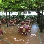 Ristorante Papa Hotel 3*