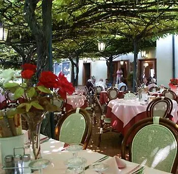 Ristorante Papa فندق